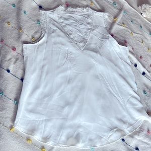 White lace trimmed tank top XL